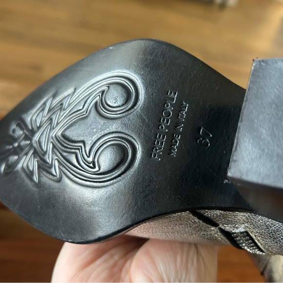 New Free People Brayden Silver Western Metallic Toe Boots - Picture 8 of 10